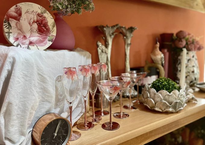 Berry Crafty Cafe Shop